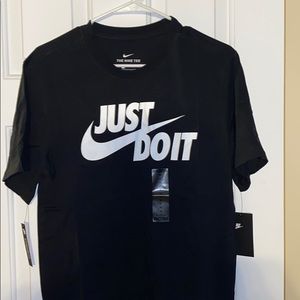 🚫SOLD🚫Black Nike Tee